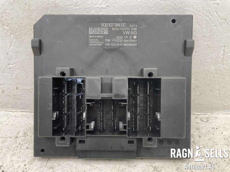 Styreenhet comfort (BCM) til VW Tiguan 2016-2020 (Type II, Fase 1) (5Q0937084DC|5Q0 937 084 DD|A2C15771903)