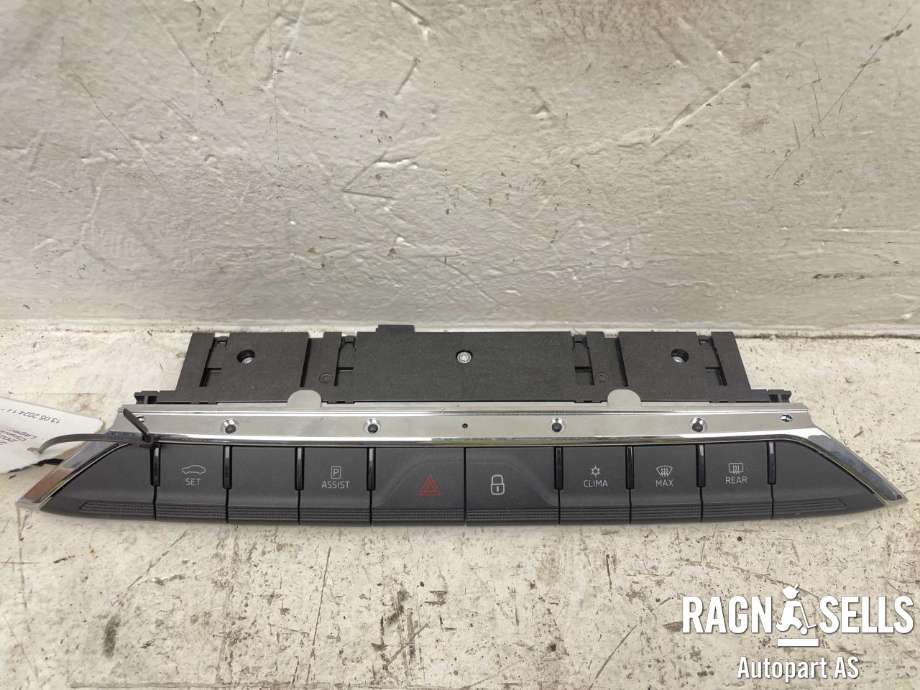 Switch, Hazard Lights til Škoda Octavia, 2020-->> (Type IV)  (5E3925200F)