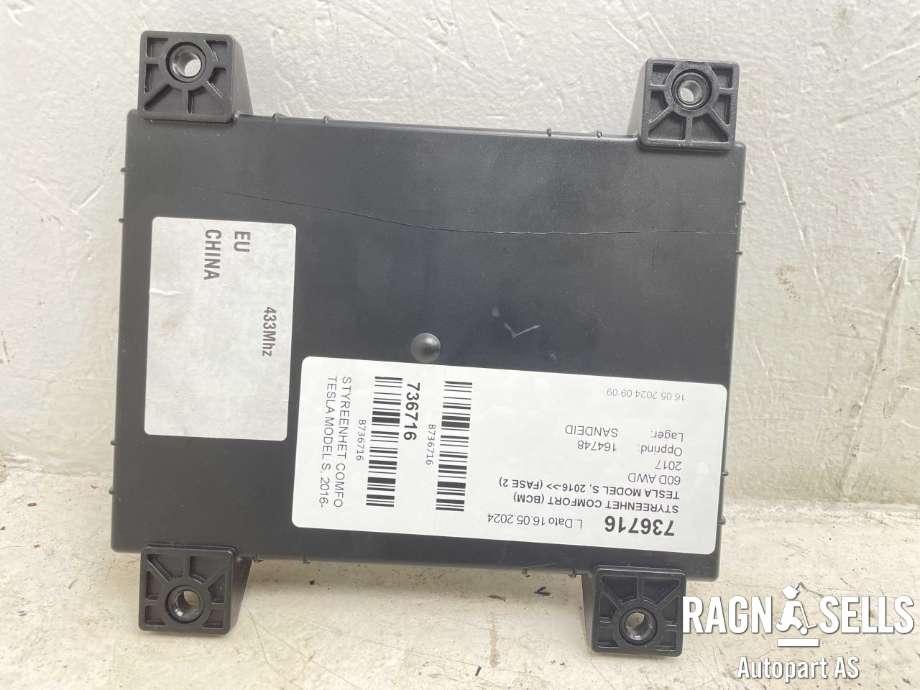 Styreenhet comfort (BCM) til Tesla Model S 2016-2021 (Fase 2)  (PEKTRON|1010907-00-G|A-0747G02X|30066631)
