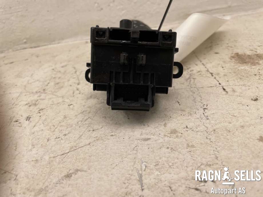 Bryter blink til Mazda 2 2020-->> (Type III, Fase 2) (N/A||17J910)