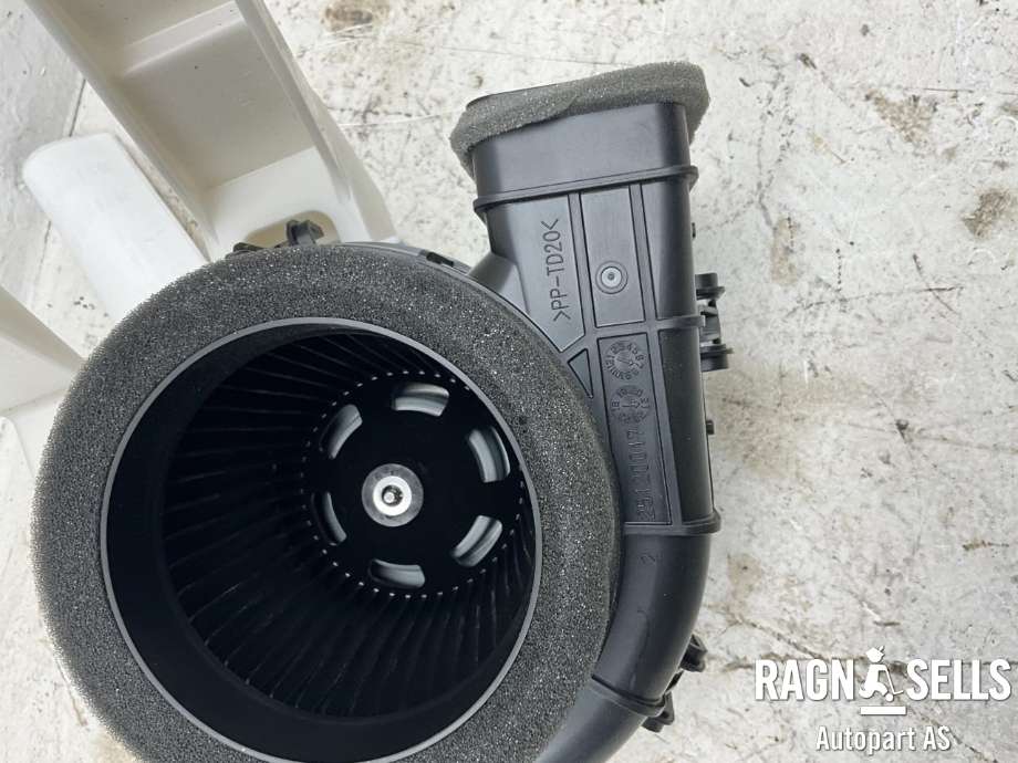 Varmeapparat motor bak til Mazda 2 2020-->> (Type III, Fase 2)  (G9230-K0021|BASF510B30|)
