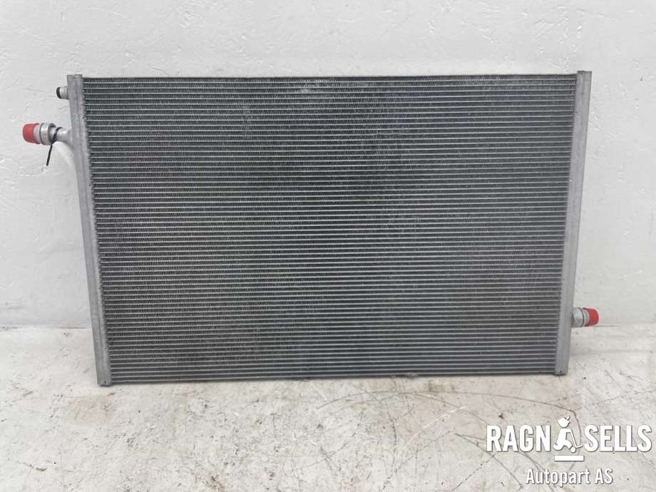 Radiator (automat gir) til Jaguar I-PACE 2018-->>  (T4K9610|J9D38D100AA|)