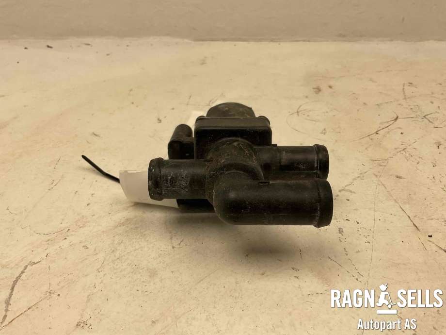 Ventil vann til VW Amarok 2010-2016 (Type I, Fase 1)  (1T0820038D|1T0 820 036 D|)