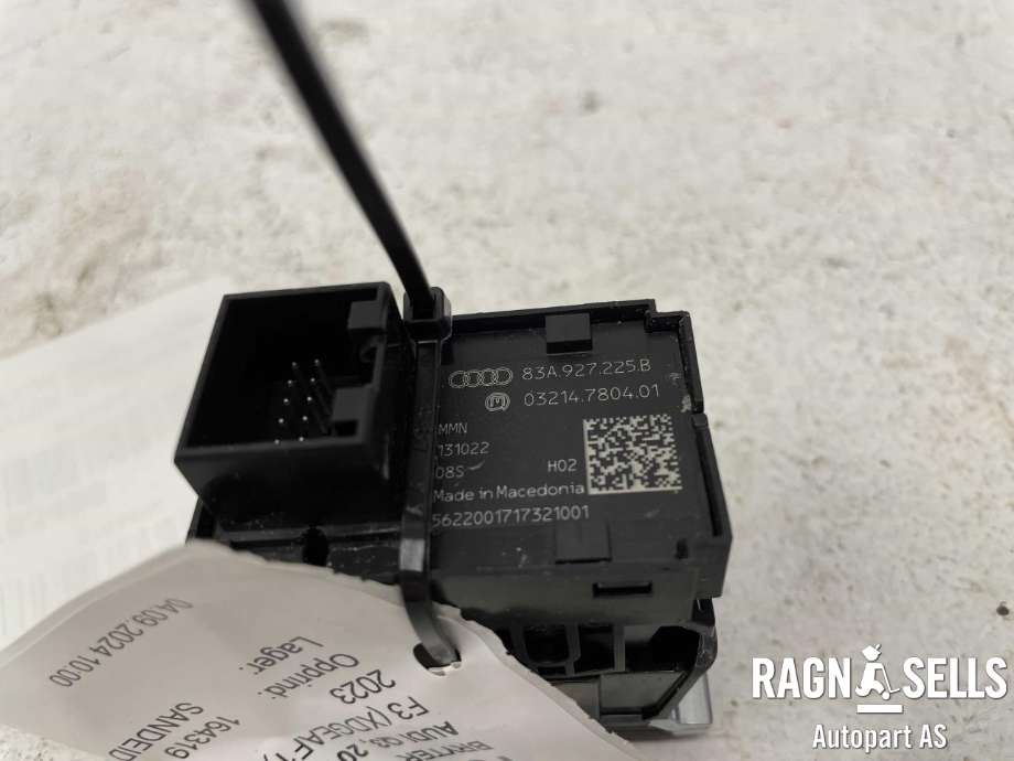 Bryter elektrisk håndbrekk/parkbrems til Audi Q3 2019-->> (Type II) (83A927225B|03214780401|)