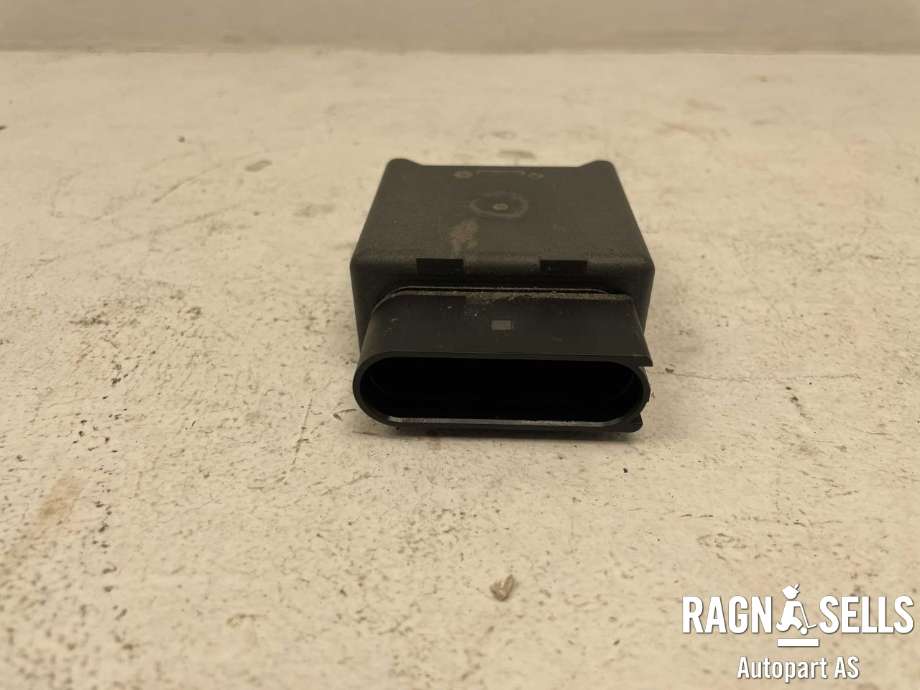 Styreenhet drivstoffpumpe til Audi Q3 2019-->> (Type II)  (HELBAKO|5Q0 906 093 B|)