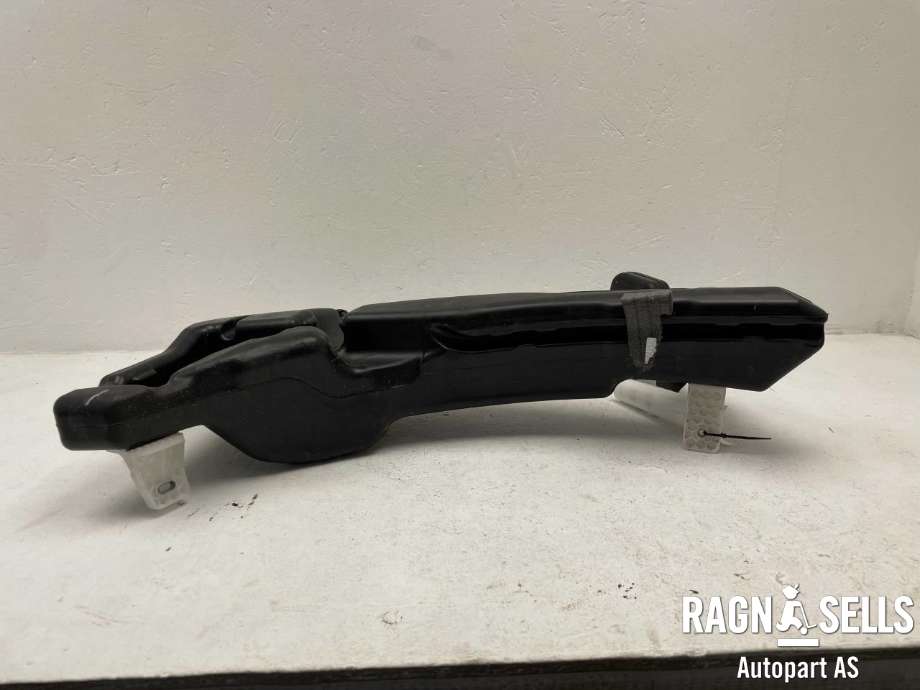 Spylertank til Audi Q3 2019-->> (Type II) (83A 955 452 A|)