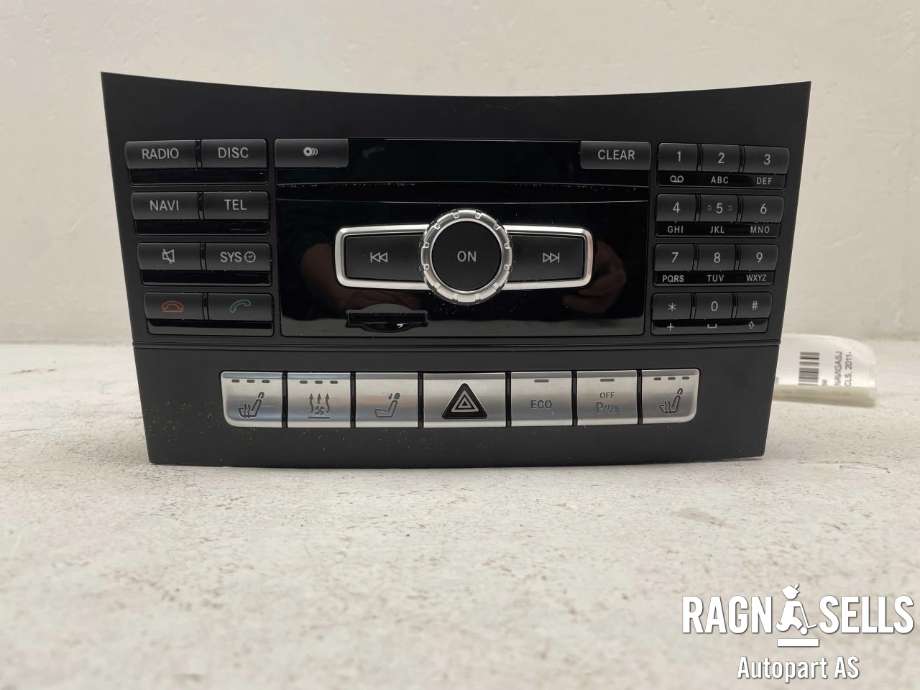 Bilstereo navigasjon til Mercedes CLS 2011-2017 (C218) (C218) (A 212 900 56 18|A2129012504|A1669027704|)