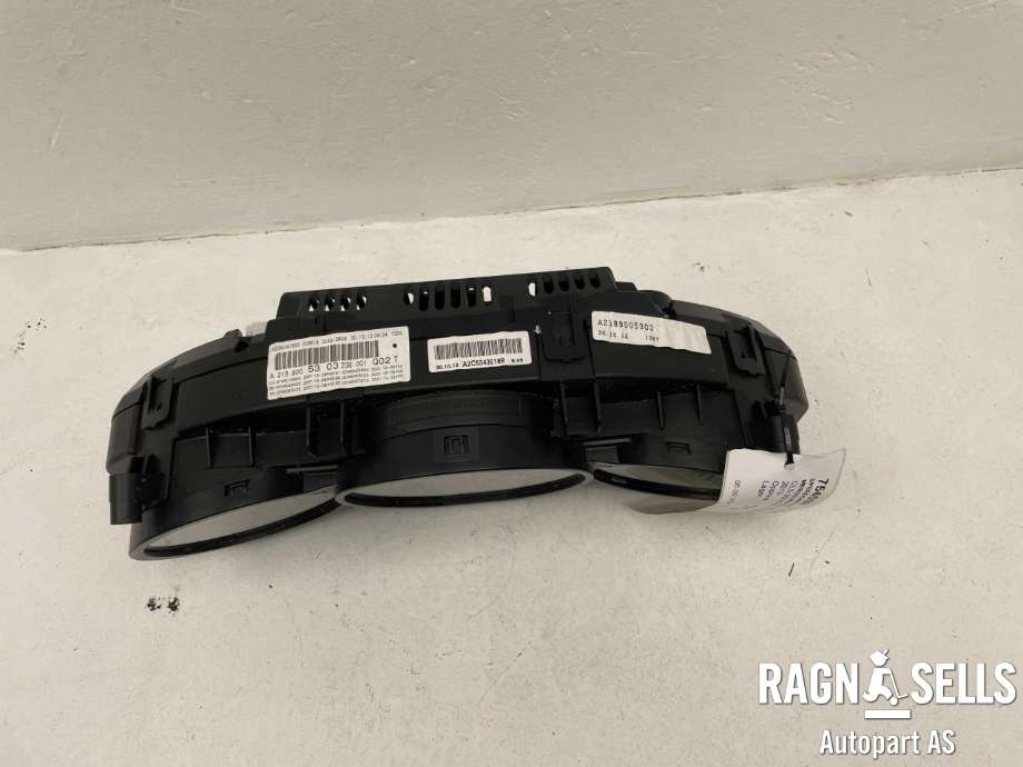 Speedometer til Mercedes CLS 2011-2017 (C218) (C218) (A 218 900 53 03|)