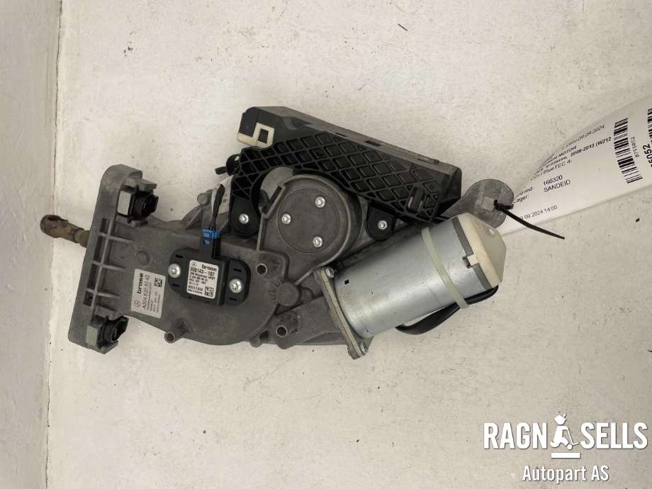 Baklukeåpner motor til Mercedes E-Klasse 2009-2013 (Fase 1) (W212) (W212) (A2048203042|A 204 820 30 42|)