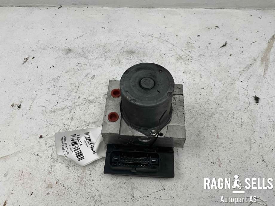 ABS sentral til Mercedes E-Klasse 2009-2013 (Fase 1) (W212) (W212) (0265236467|A2184310012|A 218 431 10 12|)