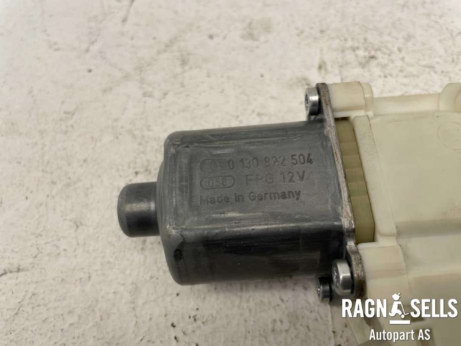 Ruteheis, kun motor, høyre bak til Mercedes E-Klasse 2009-2013 (Fase 1) (W212) (W212) (A 204 820 06 42|)