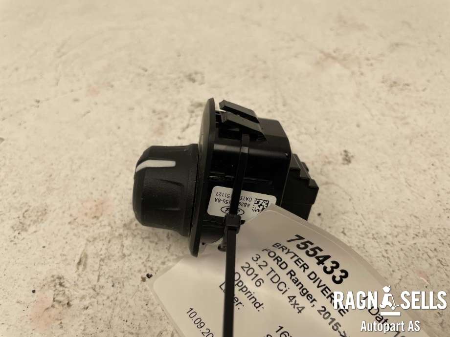 Bryter diverse til Ford Ranger / Ranger Raptor 2015-2022 (AB39-7Z155-BA|)