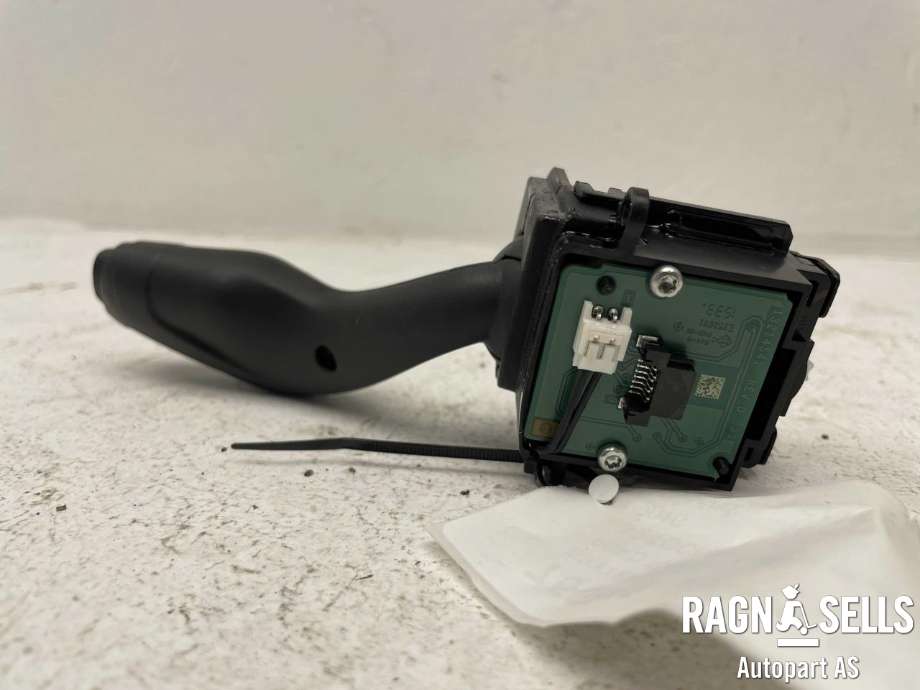 Bryter blink til Ford Ranger / Ranger Raptor 2015-2022  (EG9T-13335-FB3JA6|EG9T-13335-FAW|)