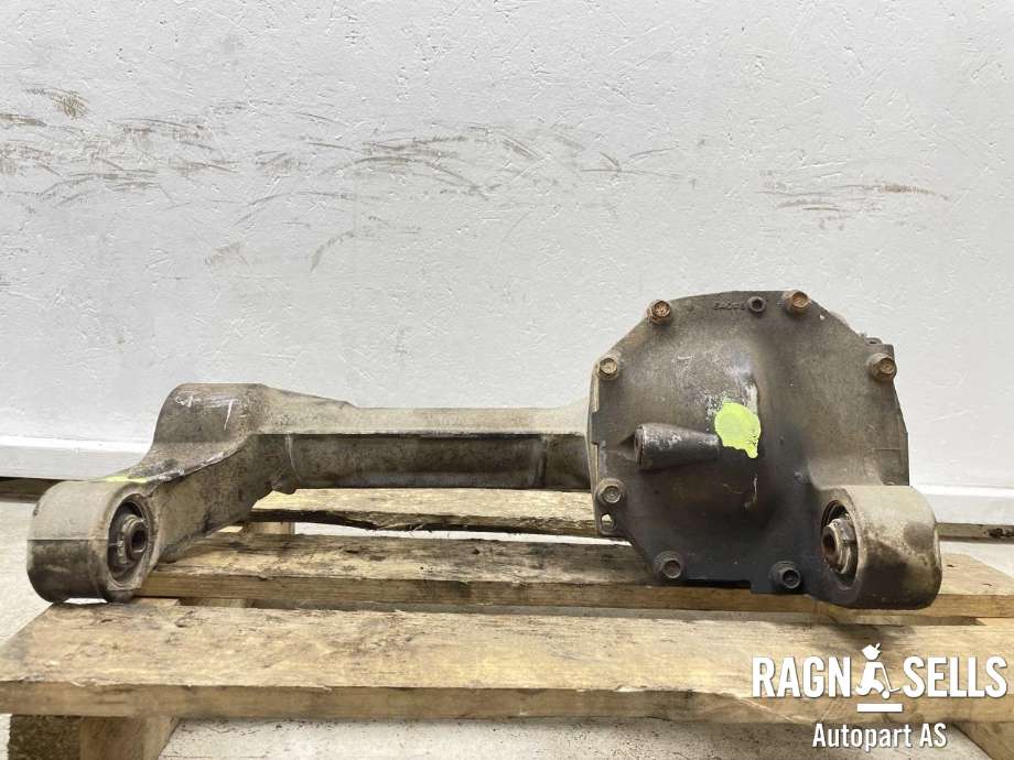 Kardang klokke foran til Nissan Pathfinder 2010-2014 (Fase 2) (R51) (R51) (38510EA000|)