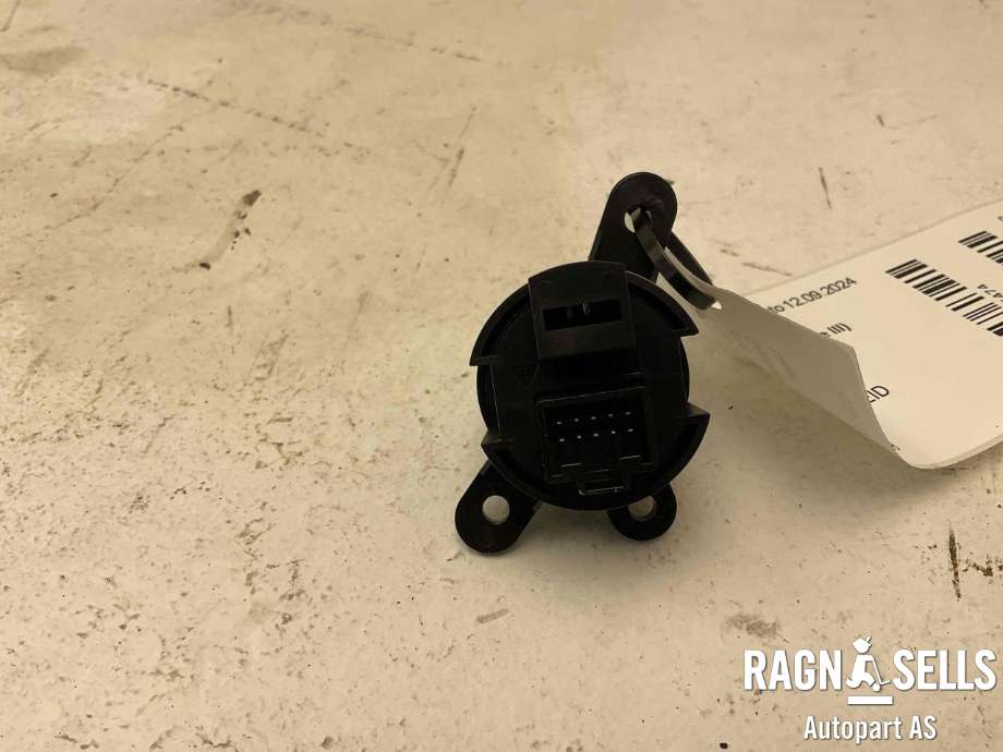 Bryter start/stopp til Kia e-Soul 2019-->> (Type III)  (93500-J2000|)