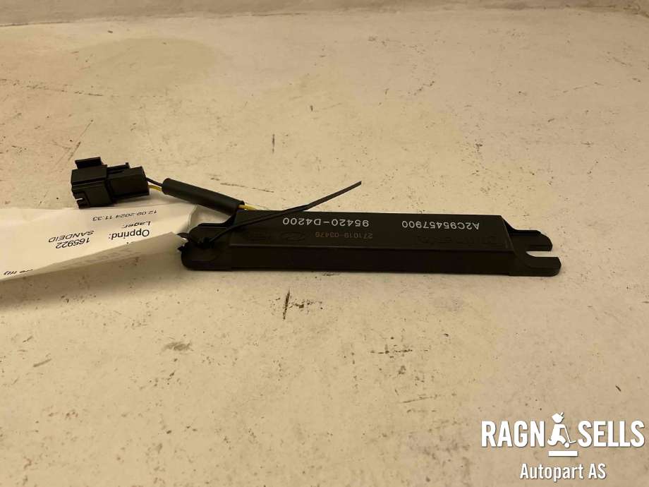 Antenne til Kia e-Soul 2019-->> (Type III)  (95420-D4200|)