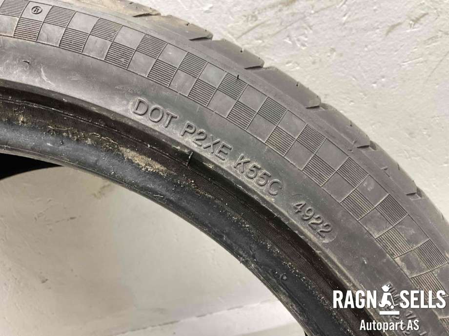 Dekk til Toyota Avensis 2009-2015 (Type III, Fase 1)  (RADAR|245/40R18|)