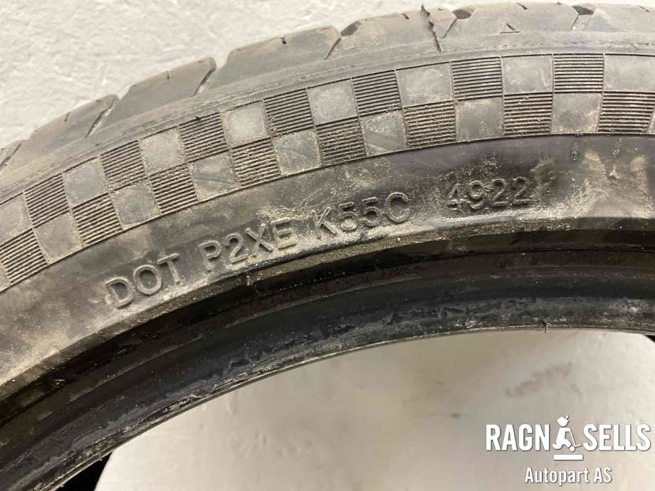 Dekk til Toyota Avensis 2009-2015 (Type III, Fase 1)  (RADAR|245/40R18|)