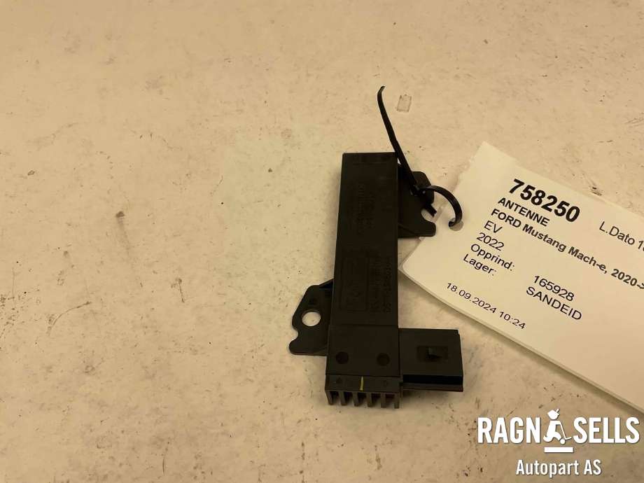 Antenne til Ford Mustang Mach-e 2020-->> (DS7T-15K603-AA||5195566)