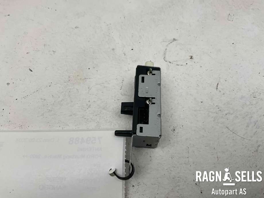 Antenne til Ford Mustang Mach-e 2020-->> (LB5T-18C847-BC||2475230)