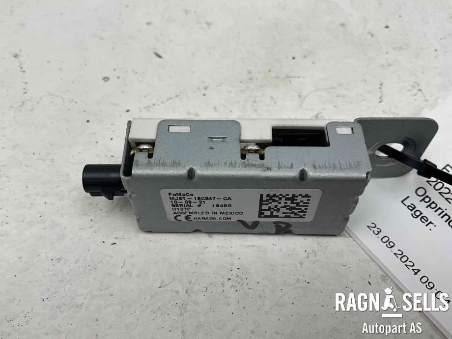 Antenne til Ford Mustang Mach-e 2020-->>  (LB5T-18K891-XC|MJ6T-18C847-CA|2386151)