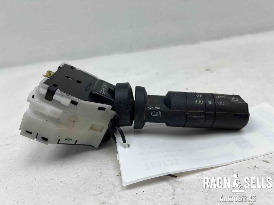 Bryter blink til Nissan Pathfinder 2010-2014 (Fase 2) (R51) (R51) (25540ZM02E|)