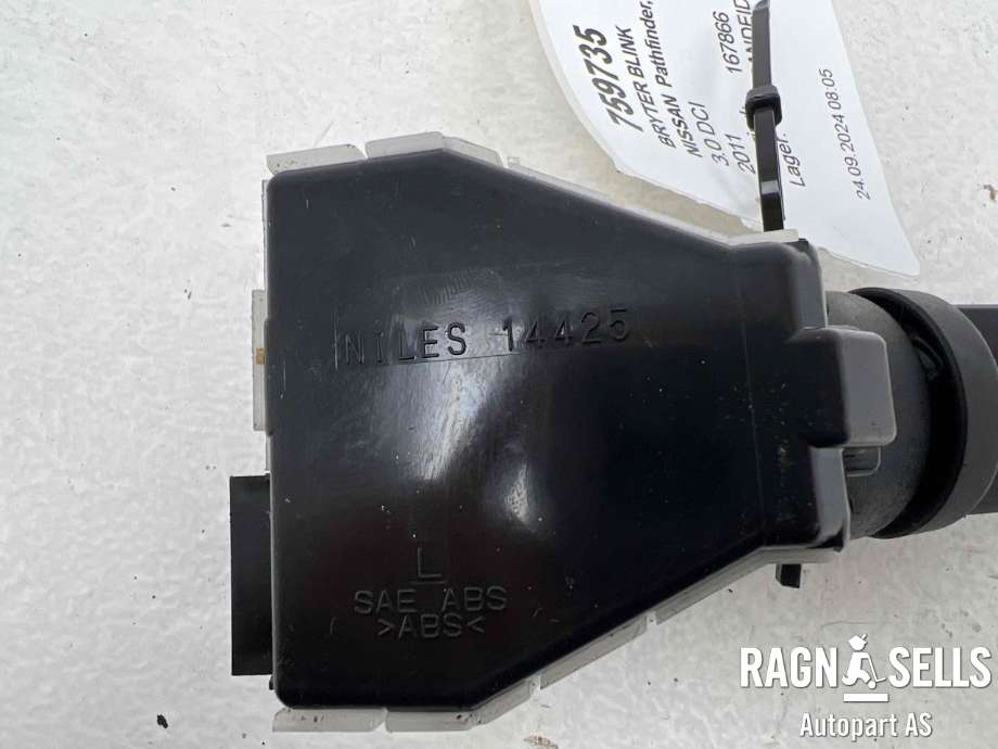 Bryter blink til Nissan Pathfinder 2010-2014 (Fase 2) (R51) (R51) (25540ZM02E|)