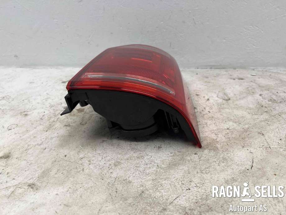 Baklykt høyre til VW Transporter / Caravelle 2003-2009 (Fase 1) (T5) (T5) (7H5 945 096 M|)