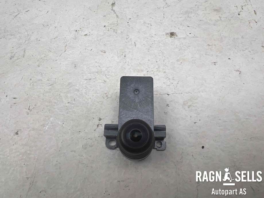 Parkeringskamera bak til Tesla Model Y 2021-2024 (Type I)  (1095949-00-E|)