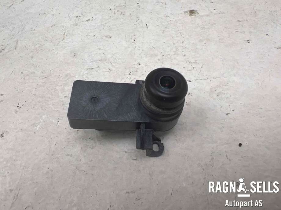 Parkeringskamera bak til Tesla Model Y 2021-2024 (Type I)  (1095949-00-E|)