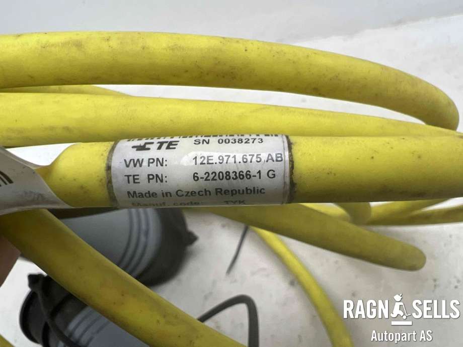 Batterilader kabel til VW e-Golf 2014-2017 (Fase 1)  (12E 971 675 AB||1EA 971 639 G)