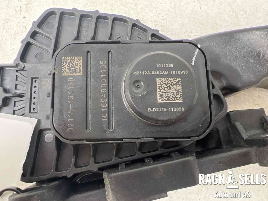 Pedal gass til Tesla Model Y 2021-2024 (Type I)  (D2115-131150|1016949001105|)