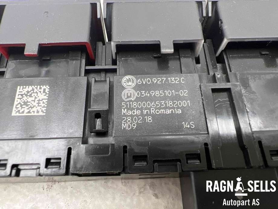 Bryter nødblink til Škoda Fabia 2014-2021 (Type III)  (6V0927132C|03498510102|)
