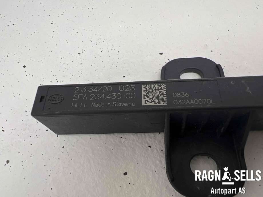 Antenne til VW ID.3 2020-->> (HELLA|5WA 962 131 A|5FA23443000|)