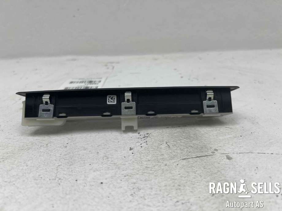 Bryter diverse til BMW 7-Serie 2009-2015 (F01/F02/F03/F04) (F01/F02/F03/F04) (61 31 9 215 748|)