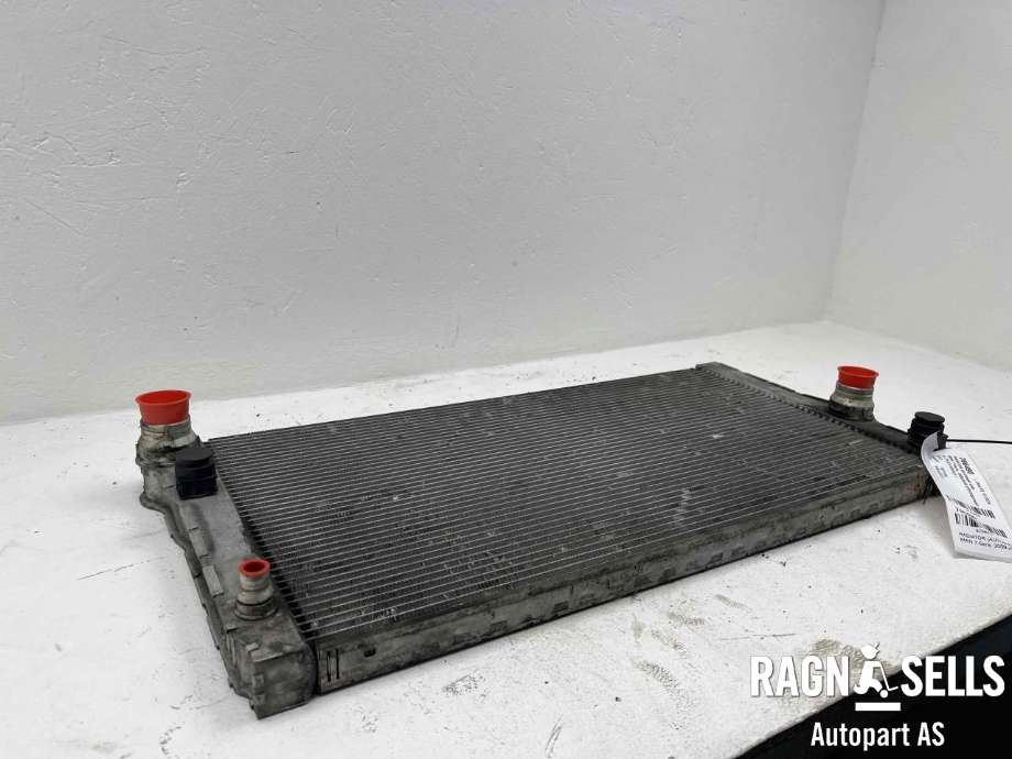 Radiator (automat gir) til BMW 7-Serie 2009-2015 (F01/F02/F03/F04) (F01/F02/F03/F04) (BEHR|17 11 8 615 454||X4550001)