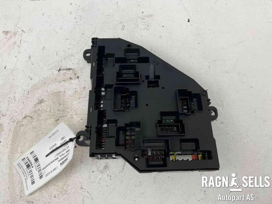 Sikringsboks til BMW 7-Serie 2009-2015 (F01/F02/F03/F04) (F01/F02/F03/F04) (61 14 9 264 924|9264923-01|)