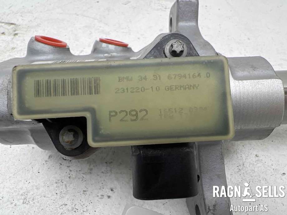 Bremsepumpe hoved til BMW 7-Serie 2009-2015 (F01/F02/F03/F04) (F01/F02/F03/F04) (34 33 6 790 457|)