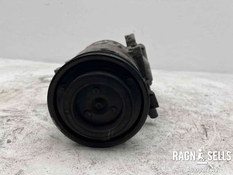 Aircondition kompressor til Hyundai Santa Fe 2006-2009 (Type II, Fase 1)  (977012B101|977011H300|977012B100|97701-2B150|97701-2B151|977012B250|977012B251|977012L300|977012L302|977012R340|977013K720|)