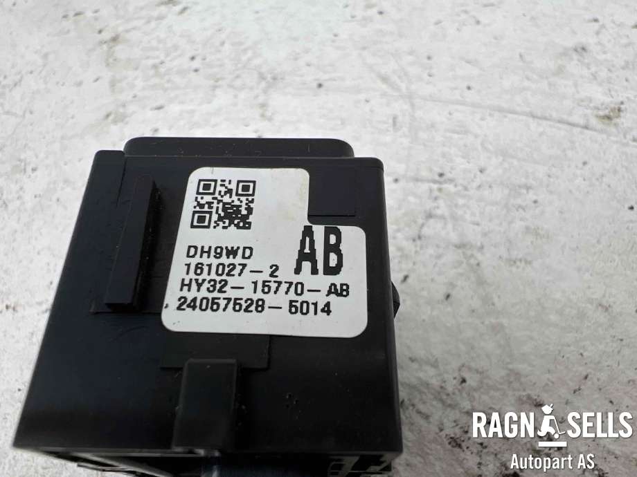 Bryter diverse til Land Rover Discovery 2017-->> (Type V)  (LR081323|HY3215770AB|)