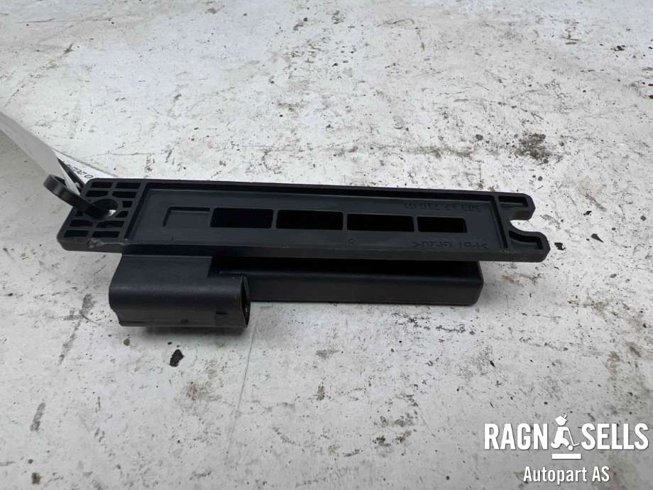 Antenne til Land Rover Discovery 2017-->> (Type V)  (LR012709|AH4215K603AA|)