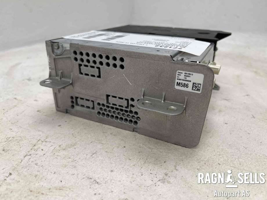 Bilstereo navigasjon til Mercedes EQA 2021-->>  (A 247 900 32 16|)