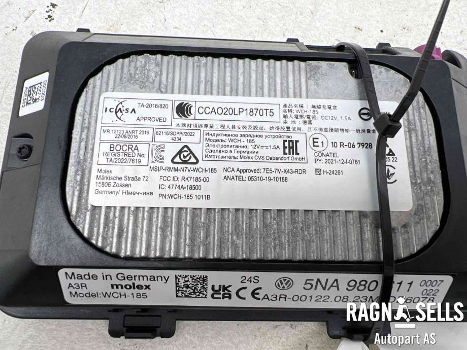 Dashbord trådløs mobillader til VW ID.3 2020-->>  (5NA 980 611|)