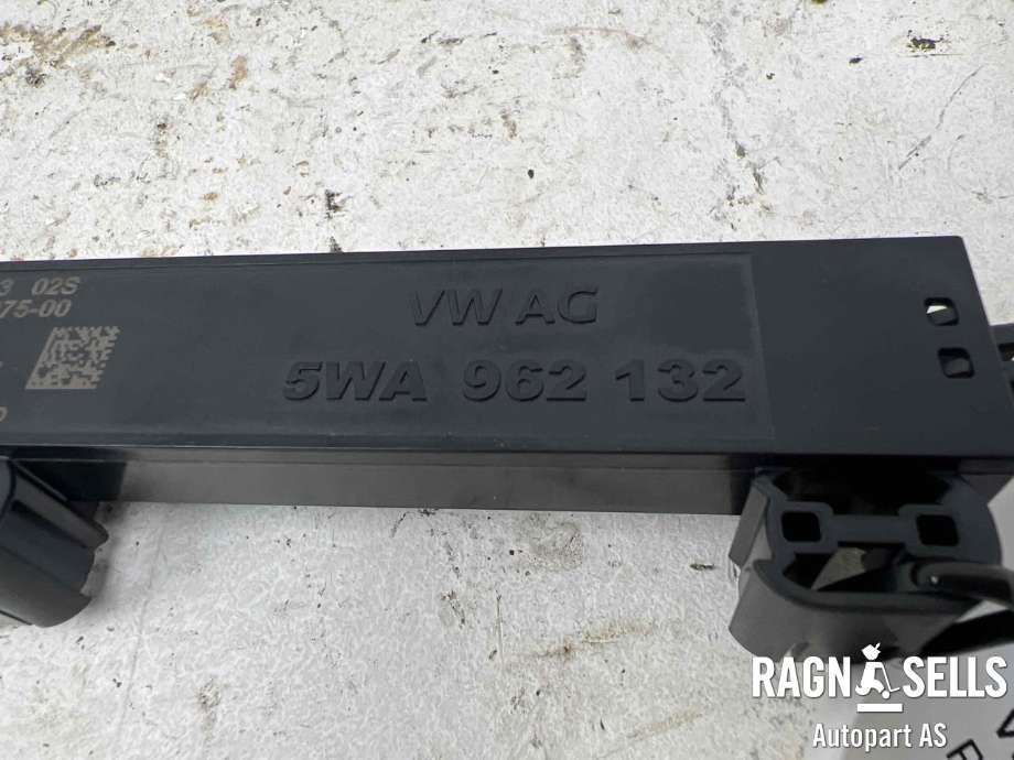 Antenne til VW ID.3 2020-->>  (5WA 962 132|5FA22407500|)