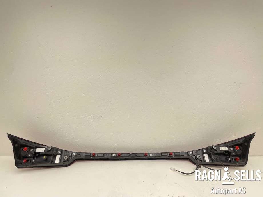 Baklykt midtre til Lexus UX 2018-->>  (8158076152|)