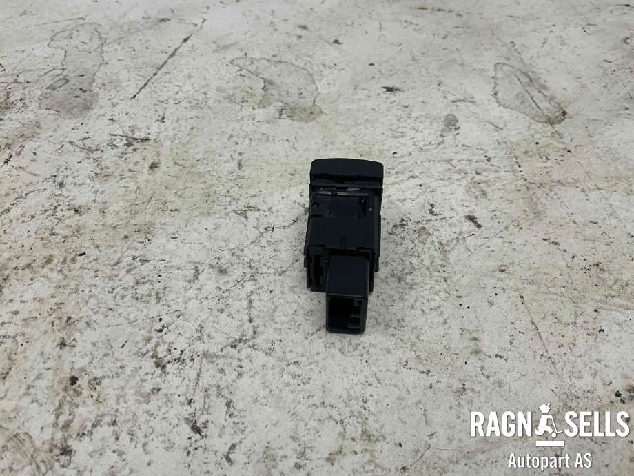 Bryter tanklokk til Toyota RAV4 2019-->> (Type V)  (G6271A414D|)