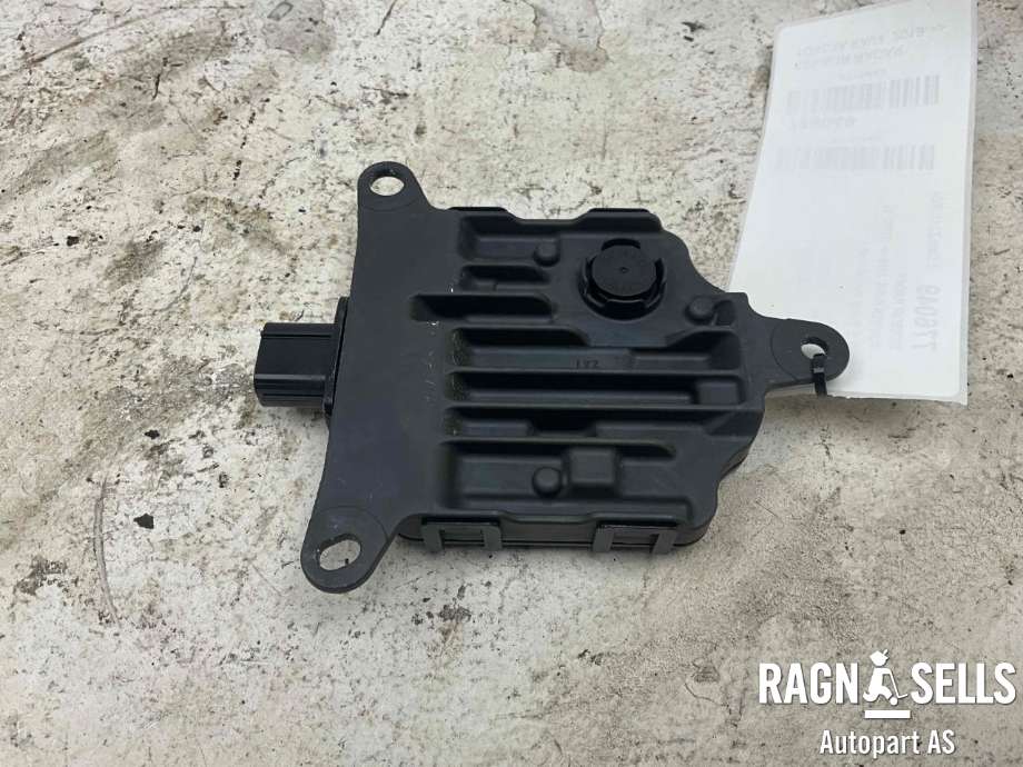 Sensor radar til Toyota RAV4 2019-->> (Type V) (DENSO|2301003820|)