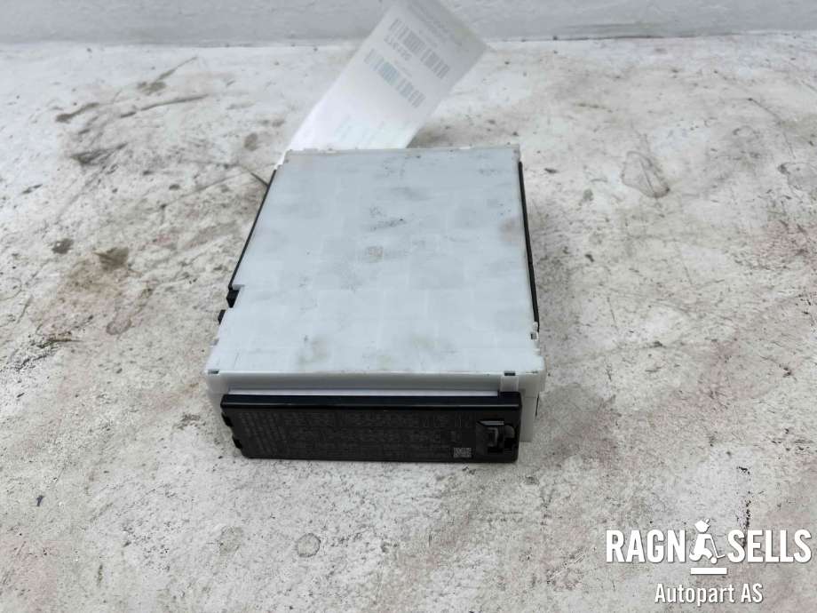 Sikringsboks til Toyota RAV4 2019-->> (Type V) (6357-2876|82730-42842|89221-42640|50153217)