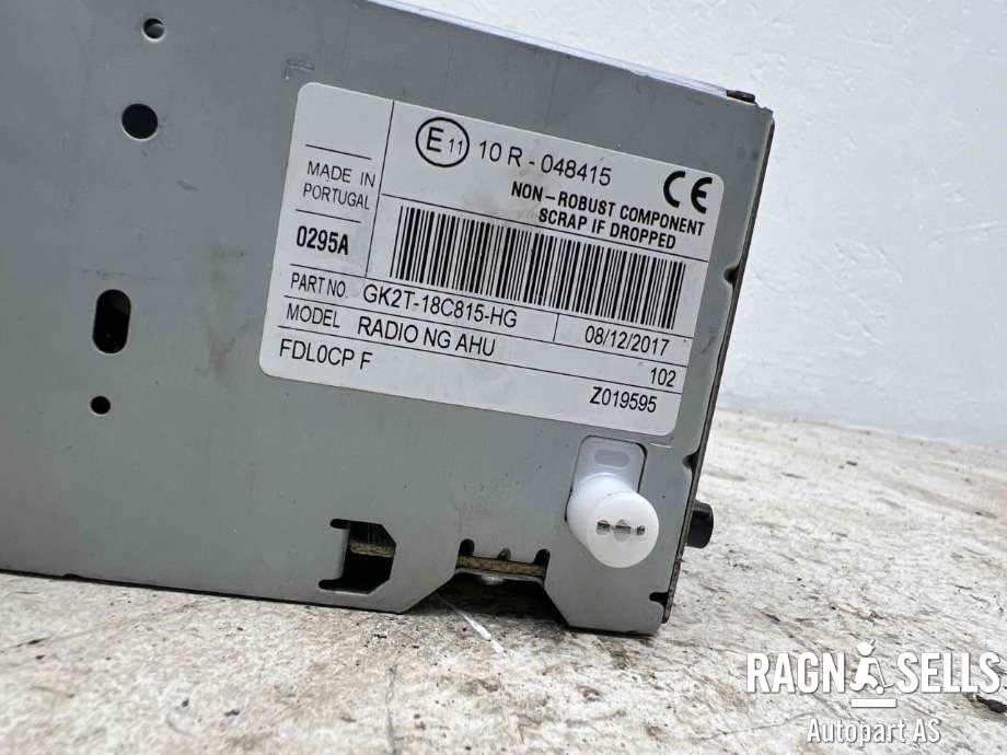 Bilstereo CD-veksler til Ford Transit Custom 2013-2023 (Type I)  (GK2T-18C815-XH|GK2T-18C815-HH|GK2T-18C815-HG)