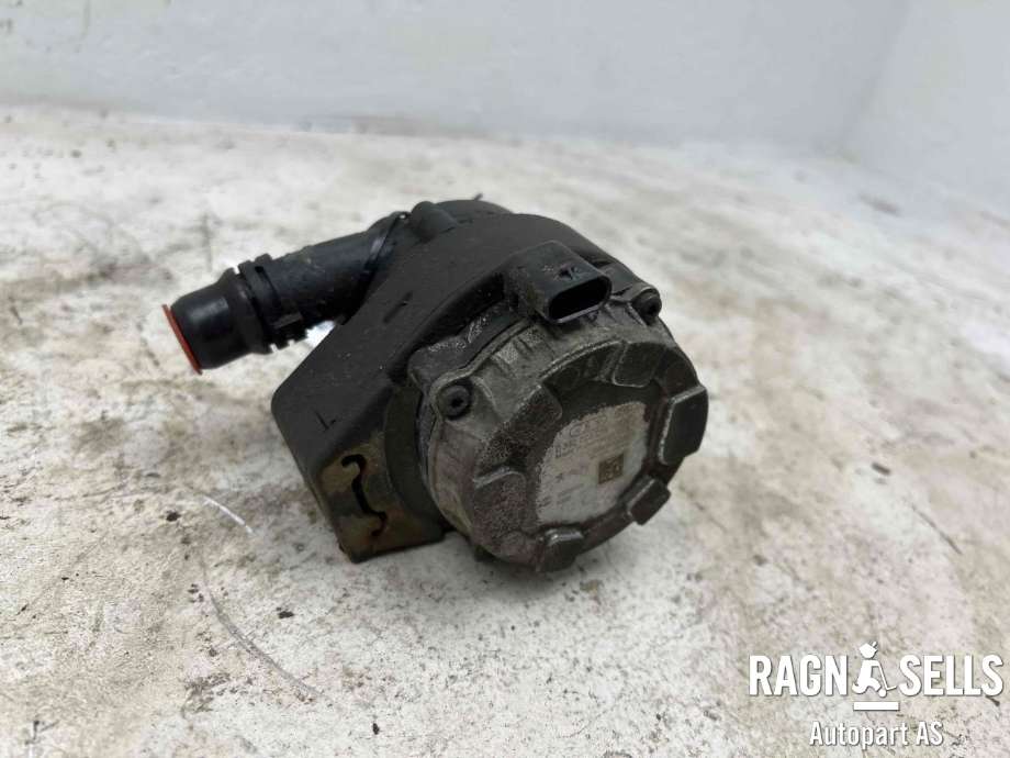 Vannpumpe elektrisk til Peugeot 3008 2016-->> (Type II) (9823813480|0392024018|)
